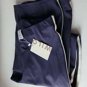 *NWT Wilo The Label Wide Leg Navy Leggings Size M